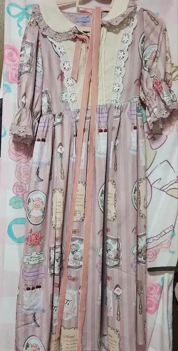 axes femme kawaii 기념일 원피스