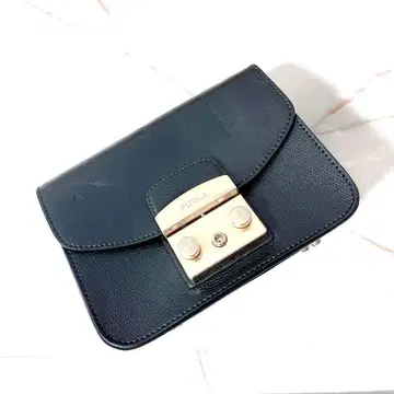 [ FURLA ] 메트로폴리스 블랙