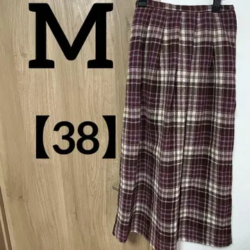 M [ 38 ] 보르도 계열 체크 무늬 플레어 스커트