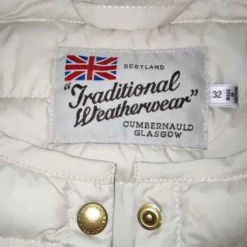 [ 새상품급 ] Traditional Weatherwear 다운 코트