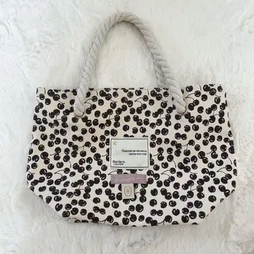 Her lip to 체리 토트