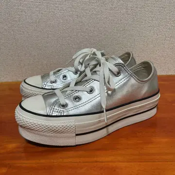 새상품급 컨버스 실버 22.5cm 리프 통굽