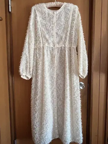 가격 인하 레이빔즈 아이보리 프린지 원피스