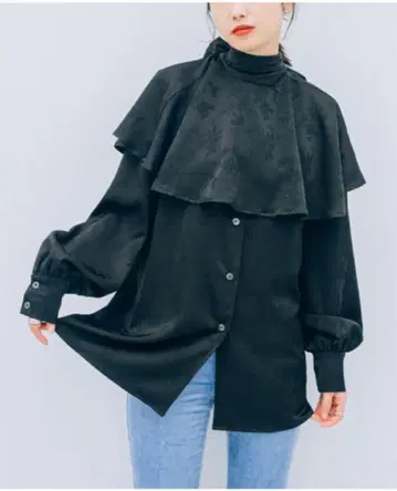 marte 빈티지 프릴 블랙 셔츠