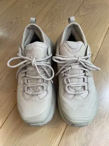 HOKA 호카 트레일 슈즈 여성용 KAHA 3 LOW GTX