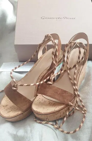 Gianvito Rossi 샌들