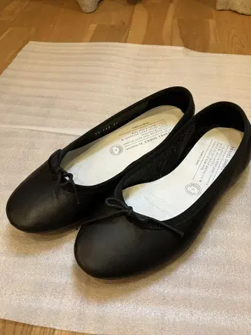 chausser 쇼세 블랙 플랫슈즈 37