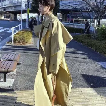 클라네 백프릴 슬리브 트렌치코트