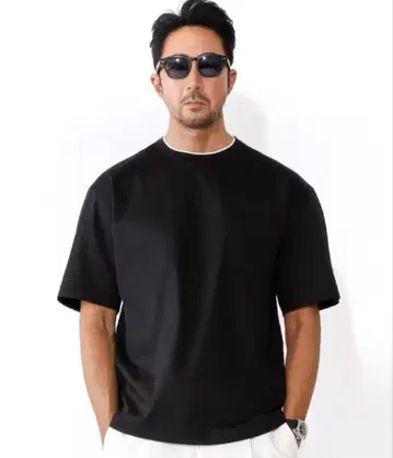 DRESSTERIOR 콜라보 M 사이즈 블랙 T셔츠