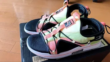 PUMA 스트랩 샌들 블랙/노랑/핑크