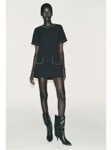 이번 시즌 ZARA 모조 진주 상의 미니 스커트 셋업