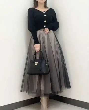 스나이델 튤 도트 스커트 블랙 롱 플레어 스커트