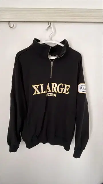 XLARGE 블랙 집업 맨투맨
