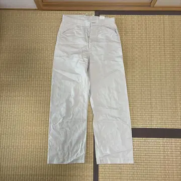 오르치발 화이트 치노 팬츠