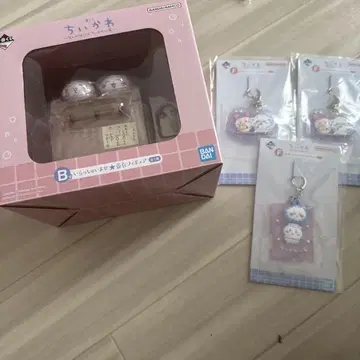 치이카와 제일복권 4종 세트 하치와레 치이카와 모몽가 헌책방 카니짱