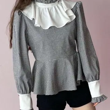 treaturself 트리트유어셀프 프릴 달린 체크 무늬 페플럼 긴팔