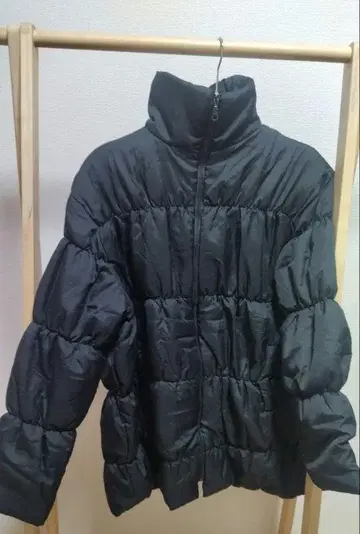 블랙 퀼팅 다운 코트 롱 M~L 사이즈