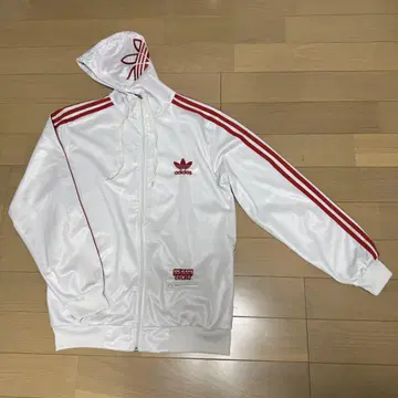 adidas chile62 모델 후드 부착 트랙 자켓