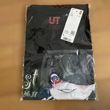 UT 캐릭터 T셔츠 L 사이즈