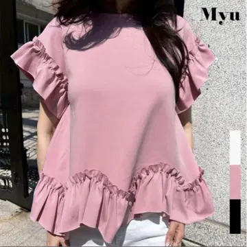 Myu 소매와 밑단의 대담한 프릴이 귀여운 반팔 상의