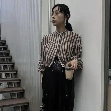 MEDI 2WAY SHEER STRIPE COMPACT SHIRT