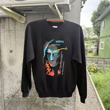 초레어 80s 빈티지 맨투맨 블랙 모나리자 Lili Lakich