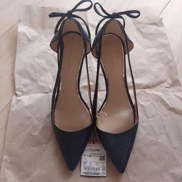 ZARA 네이비 힐 37