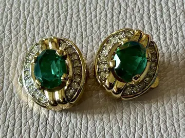 NINA RICCI 니나리치 귀찌