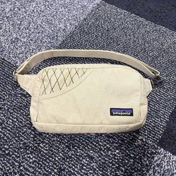 [Patagonia] STAND UP BELT BAG 바디백 레어템