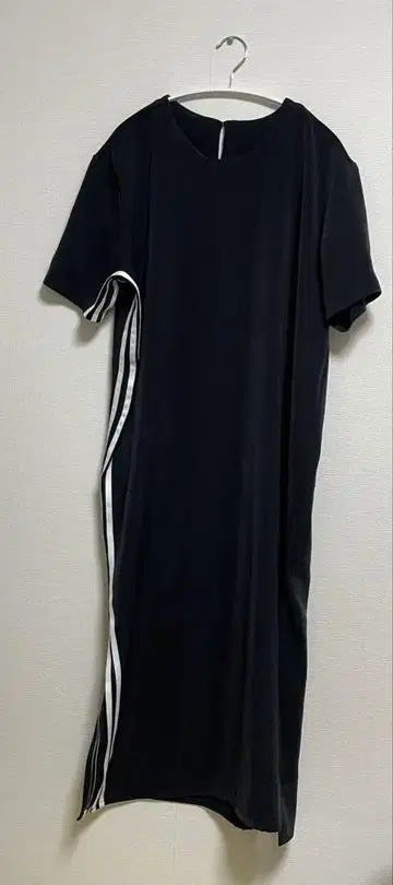 adidas 블랙 티셔츠 원피스 반팔 구제 의류