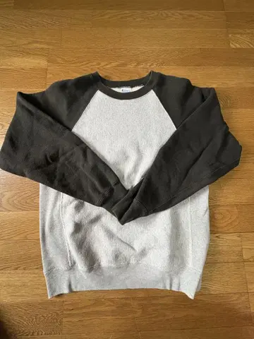 Champion reverse weave 래글런 슬리브 트레이닝복