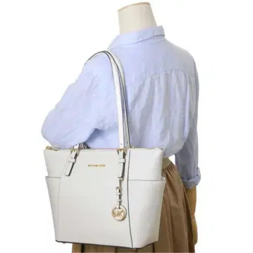 미사용 새상품 MICHAEL KORS 마이클코어스 화이트 토트백