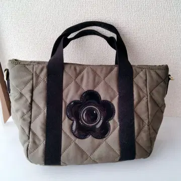 MARY QUANT 마리콴트 퀼팅 토트백 카키
