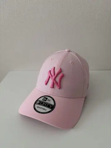 뉴욕 양키스 핑크 캡 NEWERA