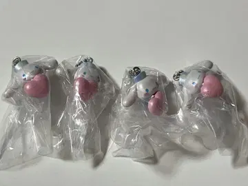 산리오 간호사 스윙 마스코트 시나몬 롤 세트
