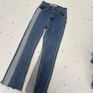 Bershka 사이드 스트라이프 플레어 데님 팬츠 34