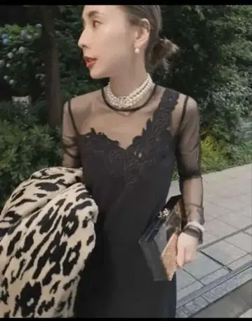 Ameri 아메리 UND RENEE CUTWORK DRESS 결혼식