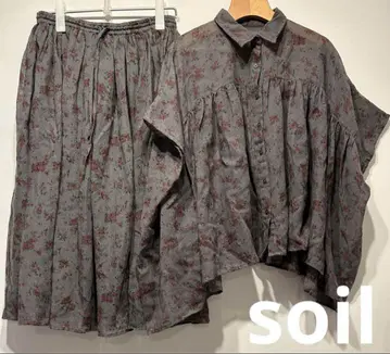 soil 울 플라워 프린트 개더 블라우스 & 롱 스커트