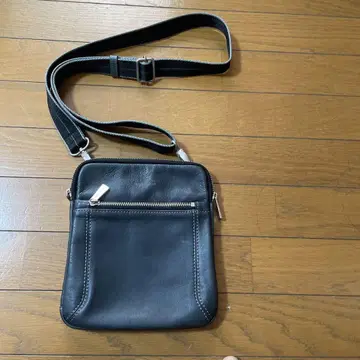 키쿠치 타케오 가죽 숄더백 약 20x25cm
