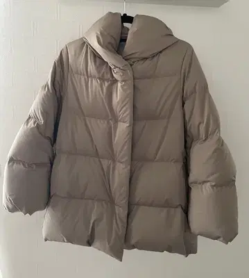 UNIQLO 베이지 다운 자켓 S 사이즈