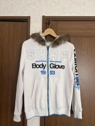 Body Glove 퍼 후드티