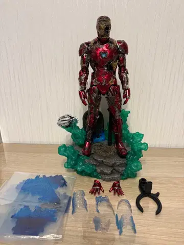핫토이즈 hottoys 1/6 피규어 아이언맨 좀비 버전