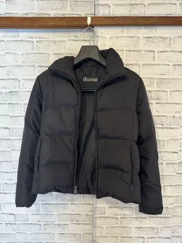 Guess 블랙 다운 자켓 S
