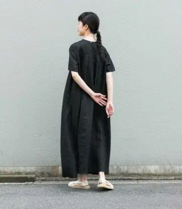 카구레 린넨 A라인 원피스 BLACK