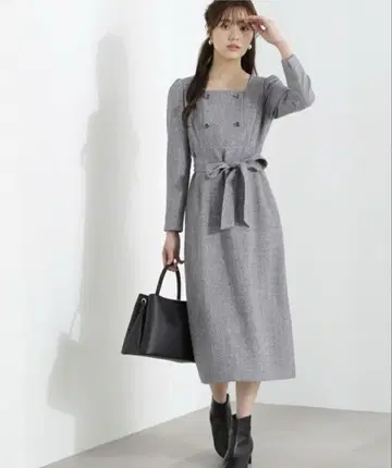 프로포션 바디 드레싱 프론트 버튼 타이트 원피스 그레이