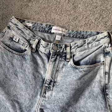 Calvin Klein 라이트 블루 데님