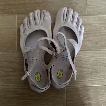 vibram fivefingers 23