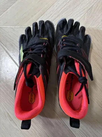 Vibram V-TRAIN EU37/23.2cm