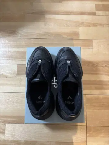 oao 스니커즈