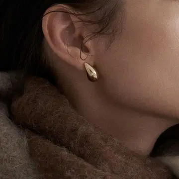 DROP PEARL SMALL PIERCE